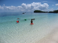 9.Langob.malapascua.kids.playing.in.water.jpg