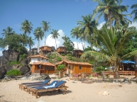 Accomodations on Colomb Beach