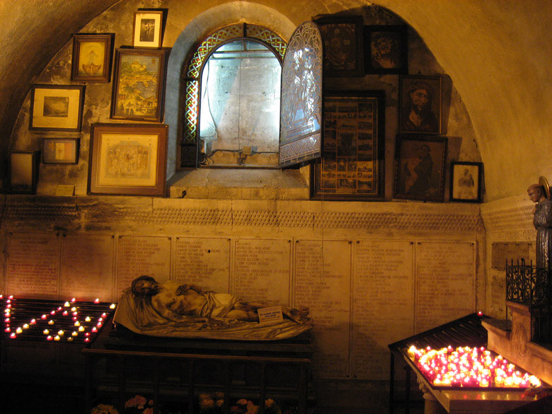 inside the crypt