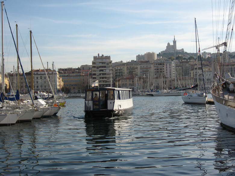small ferry that crosses the old port MArseilles
